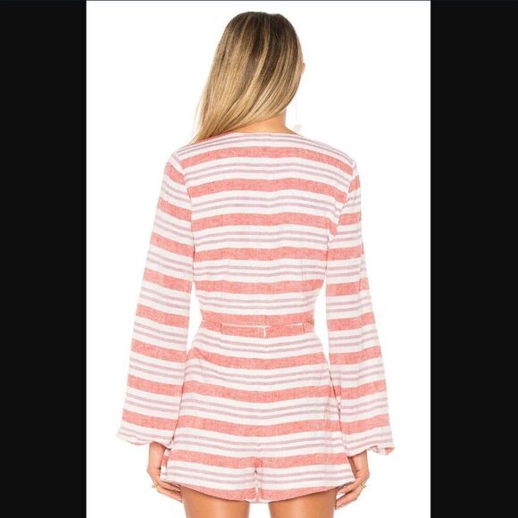 *snag* NWT Revolve x Lovers + Friends Think I Love You Top *top only* | size XS - Picture 3 of 11